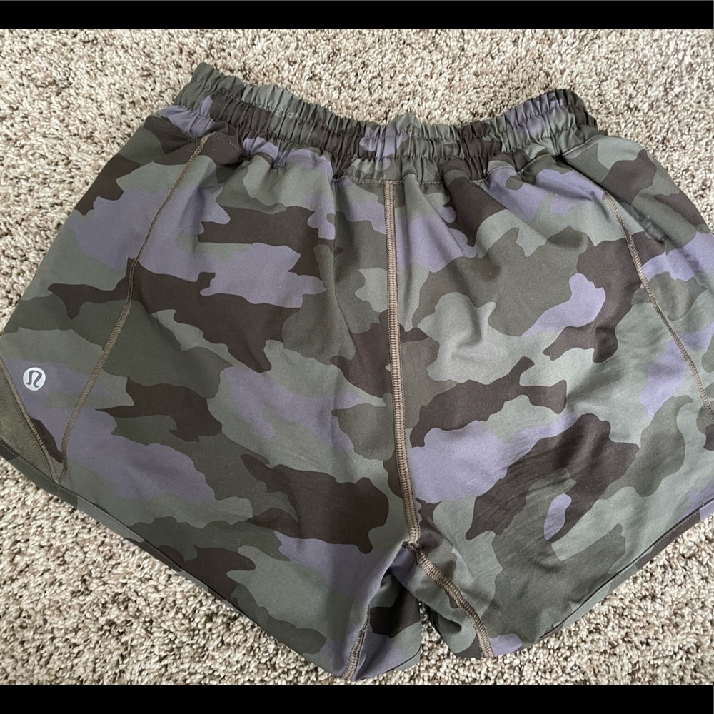 Lululemon low-rise lined shorts, 4”
